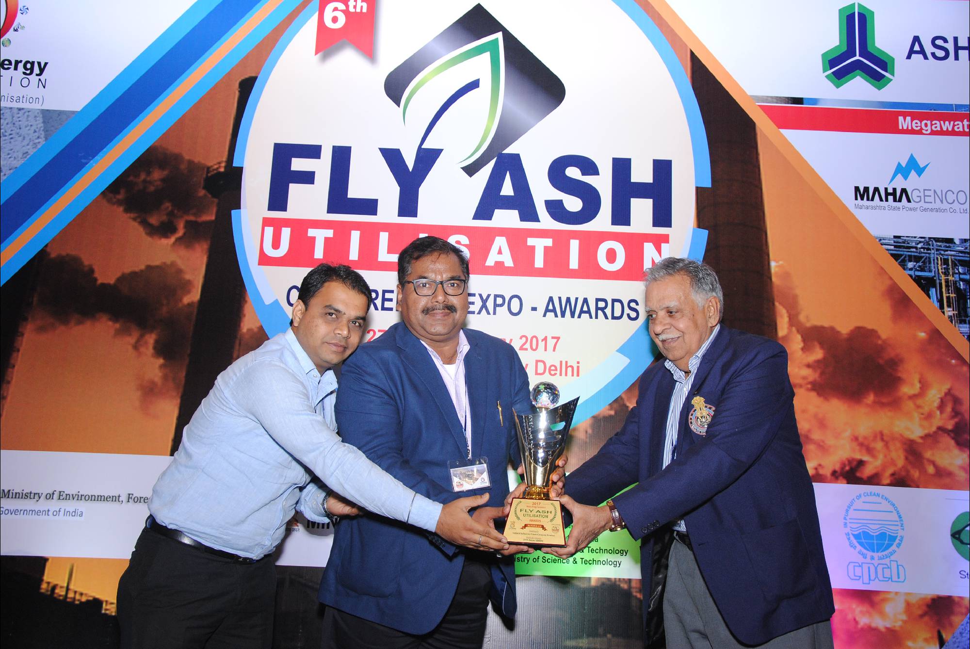 GIPCL-SLPP has been awarded  the “ National Fly Ash Utilization Award-2017 ” on 28th  February 2017 at New Delhi